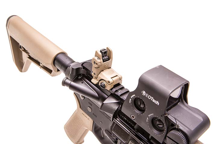 MOE SL (Slim Line) stock has internal anti-rattle feature to minimize wobble on receiver extension tube. Dual side-release latches are snag free.