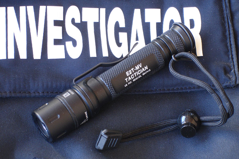 SureFire Tactician Dual-Output MaxVision Beam LED flashlight is a highly versatile everyday carry flashlight that serves as both a fighting light and a task light. 