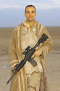 Kuwait,-1998-very-young-looking-author-with-M4A1-outfitted-with-SOPMOD-Block-I-ACOG-and-AN-PEQ-5-Visible-Laser
