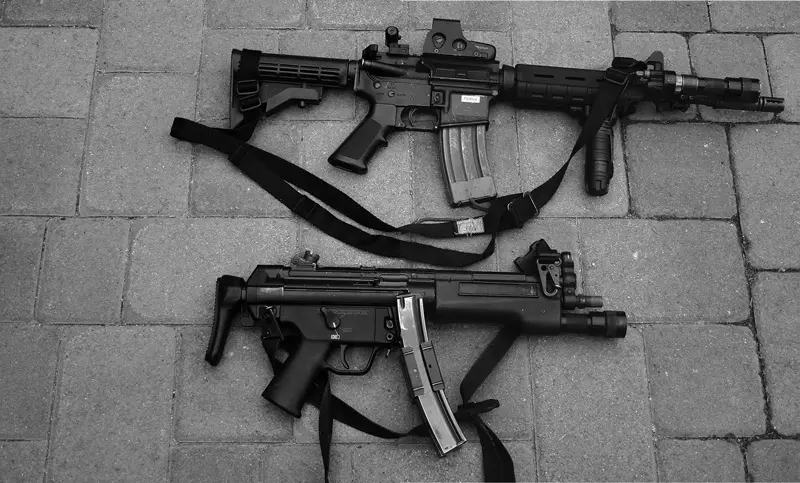 Both-M4-and-MP5-have-pros-and-cons-