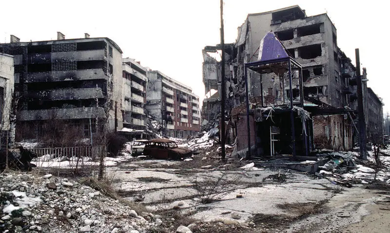 Grbavica,-a-neighborhood-in-Sarajevo,-four-months-after-Dayton-Peace-Accord-officially-ended-war-in-Bosnia