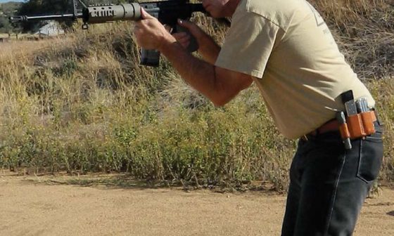 Hansen-conducts-shootand-move-drills-with-Excalibur-on-his-home-range