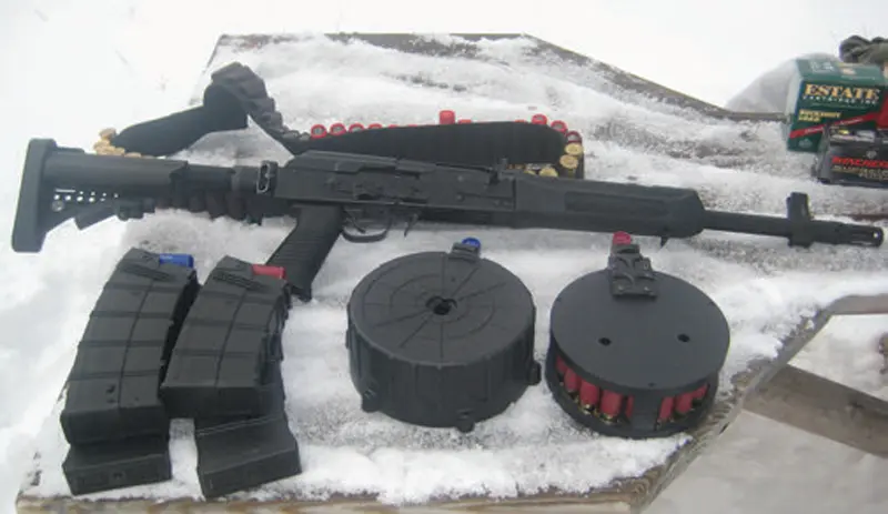 Krebs-Custom-Tac-18-was-tested-in-winter-conditions-using-AGP-stick-magazines