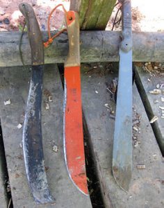 No-matter-what-kind-of-long-blade-it-is,-there’s-no-arguing-the-effectiveness-of-a-large-bladed-tool-in-the-jungle