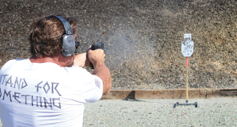 Pat-McNamara-engages-RST-with-Glock-17