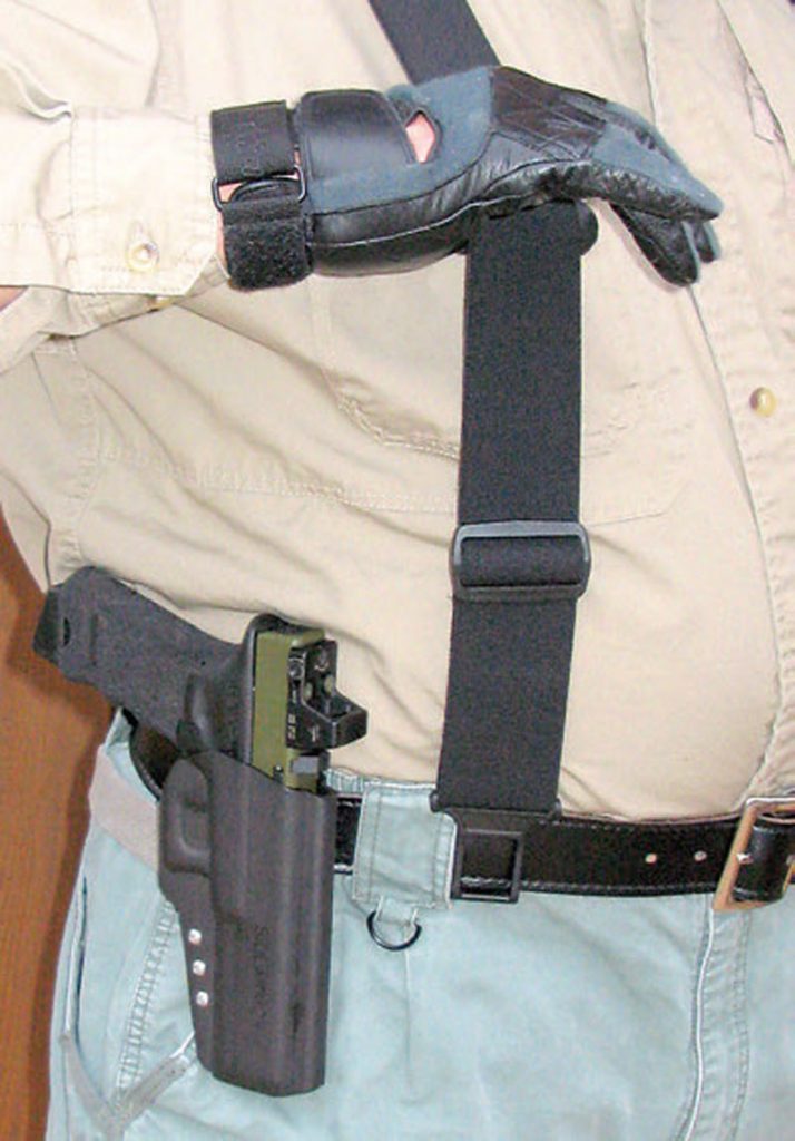 Perry-two-inch-Ruf–N–Tuf-suspenders-literally-float-a-tricked-out-Glock-34