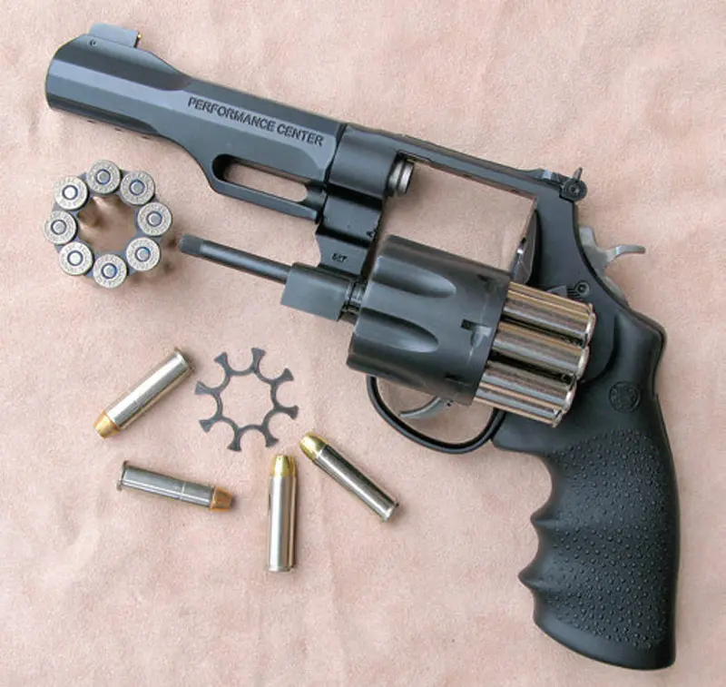 S&W-Model-327-TRR8-with-provided-full-moon-clips