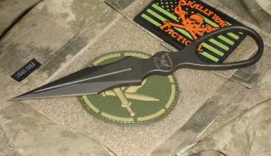 Skallywag-Tactical-Dagger-is-CNC-machined-from-a-billet-of-D2-tool-steel