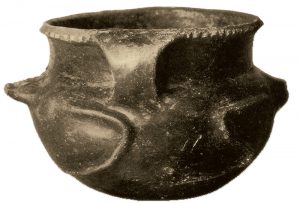 Small-Mississippian-vessel-from-Moundville,-Alabama-was-made-by-coil-method,-then-sculpted,-embellished-and-burnished