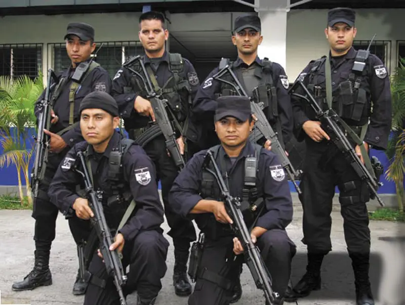 The-UTO-Tactical-team-of-El-Salvador-poses-for-a-shot-after-gang-operations