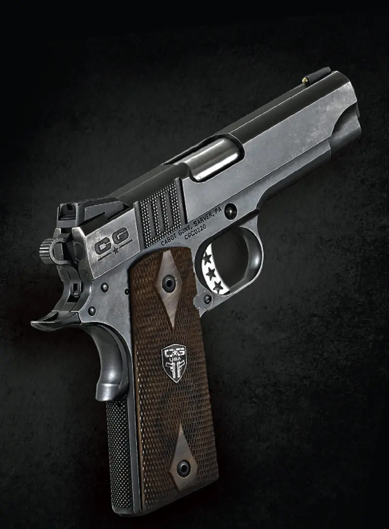 The-right-size-for-concealed-carry,-Cabot-Guns-Vintage-Classic-Commander-has-a-beautiful-1911-profile