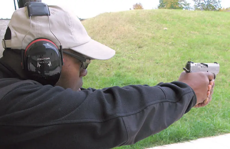 Top-Shot-All-Star-finalist-and-double-distinguished-USMC-shooter-William-Bethards-picks-off-100-yard-steel-targets-with-Boberg-XR9-S