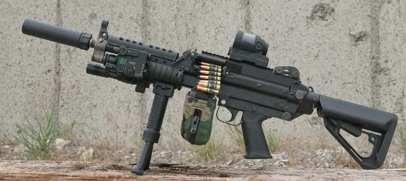 U.S.-Machine-Gun-Armory’s-stock-adapter-allows-use-of-any-AR-stock,-including-folding-mechanisms
