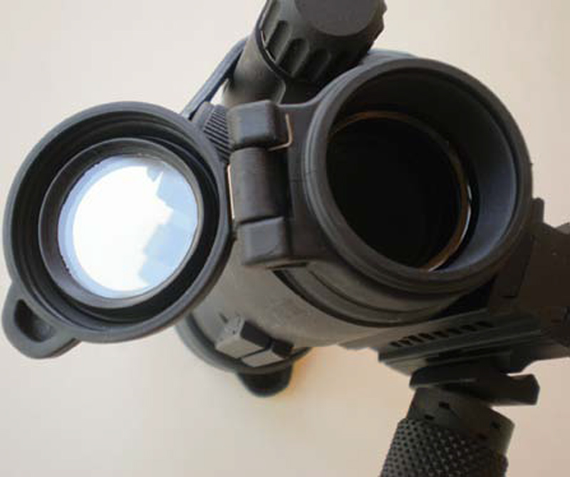 Clear-rear-lens-cover-allows-use-of-sight