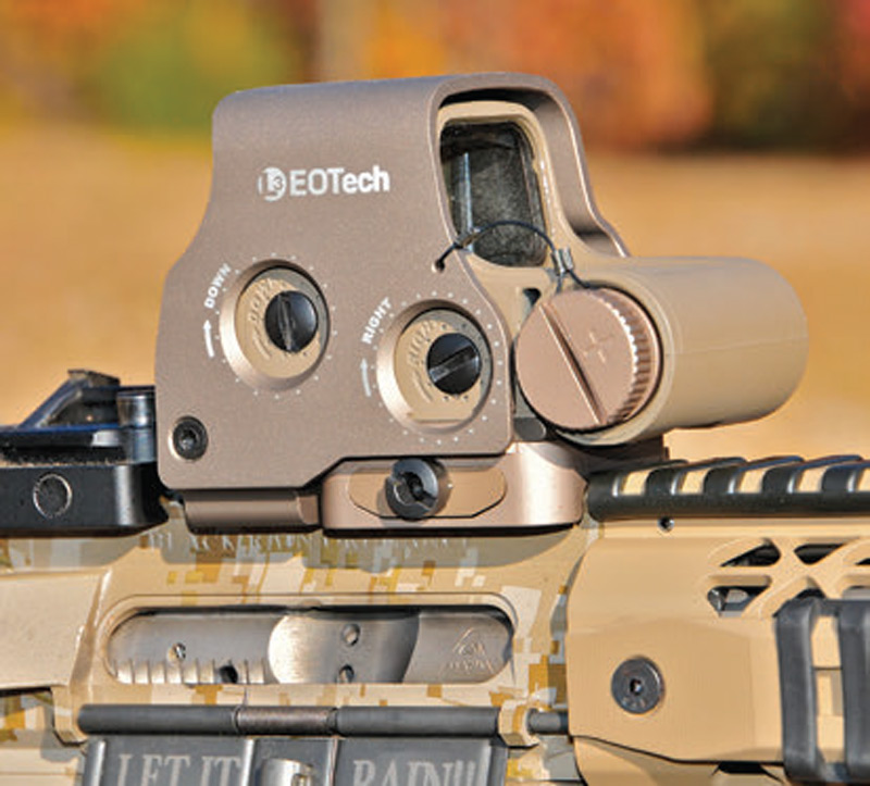 EOTech-EXPS3-offers-quick-sighting-reticle-with-central-dot