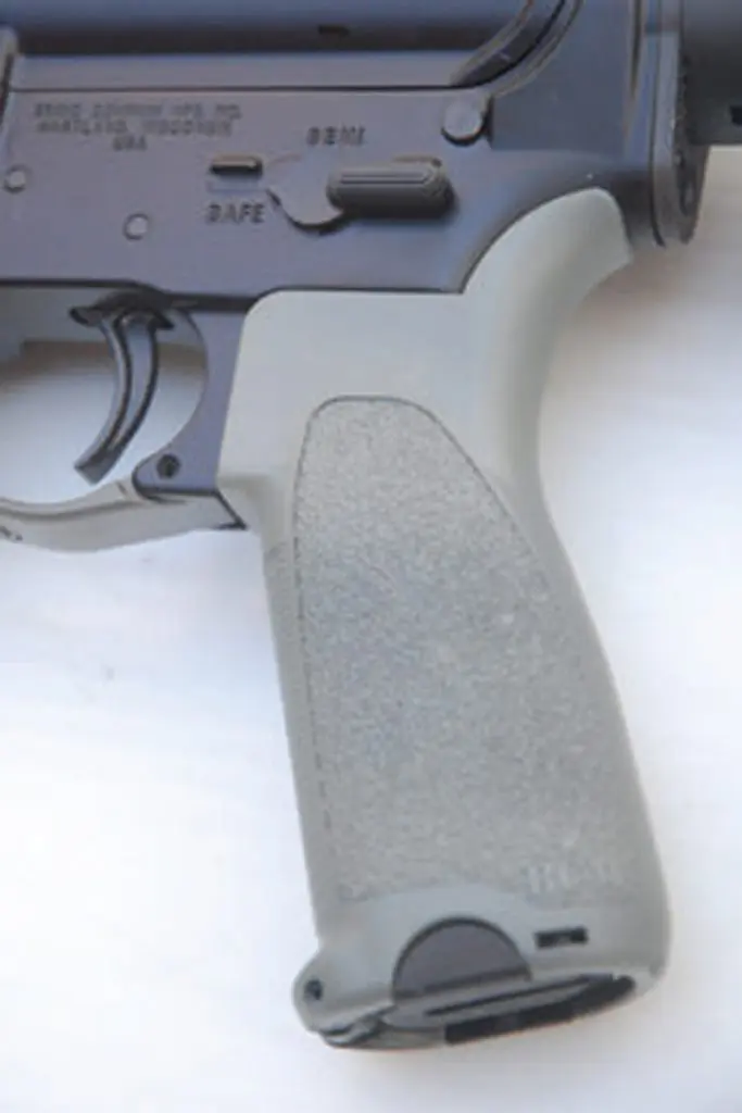 Gunfighter-Grip-Mod-1-on-EAG-Carbine