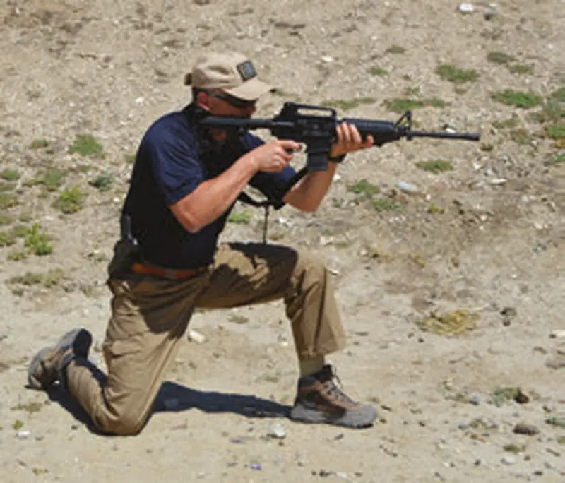 High-kneeling-position-is-a-quick-and-mobile-shooting-option
