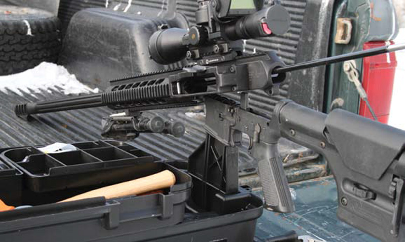 MTM-Tactical-Range-Box-has-an-insert-that-fits-into-the-mag-well-of-an-AR-lower