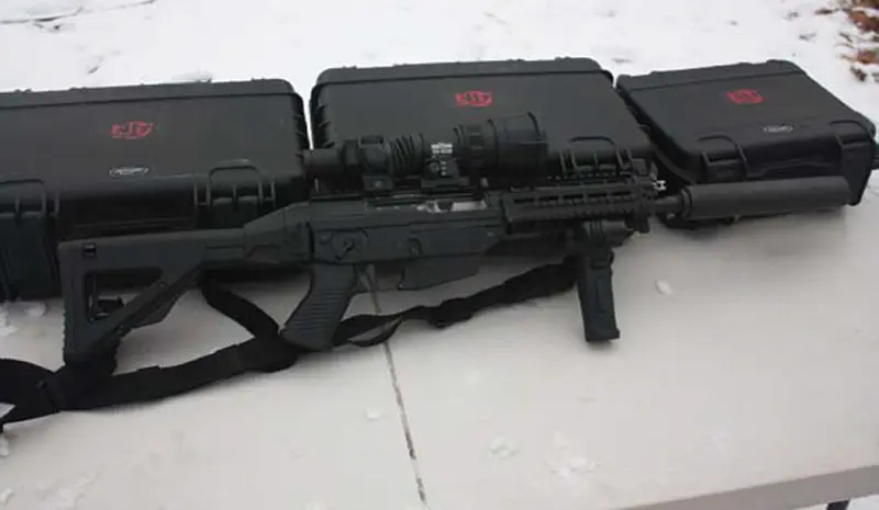 SIG-556-SBR-shows-versatility-with-YHM-Phantom-suppressor