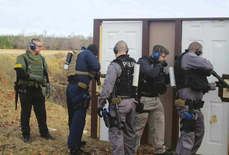 Side-by-side-door-faзades-allow-simultaneous-drills