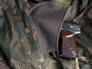 Some-Russian-camouflage-uniforms-have-a-built-in-Makarov-holster-to-carry-the-weapon-covertly