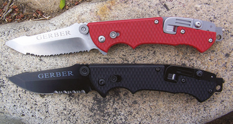 Both Rescue top and CLS bottom feature good sized folding belt cutter right