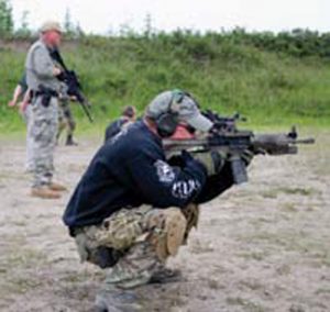 Officers-wait-for-individual-shoot-command