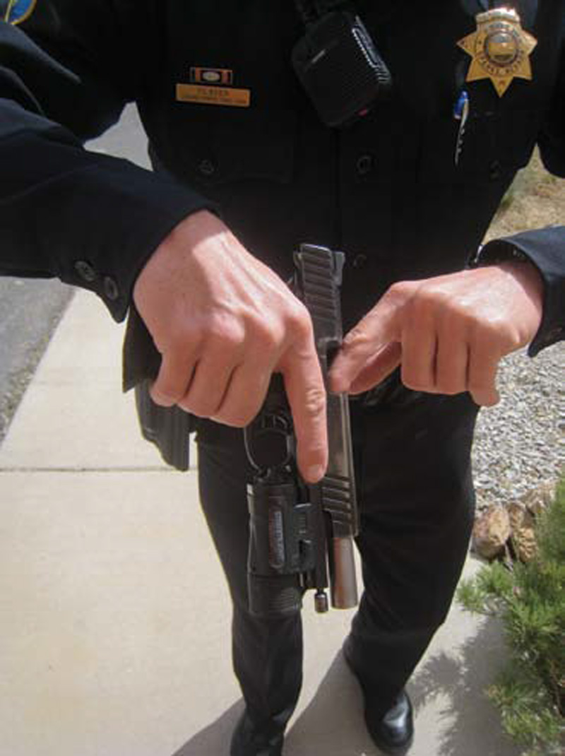 Proper Unloading Procedures - SWAT Survival | Weapons | Tactics